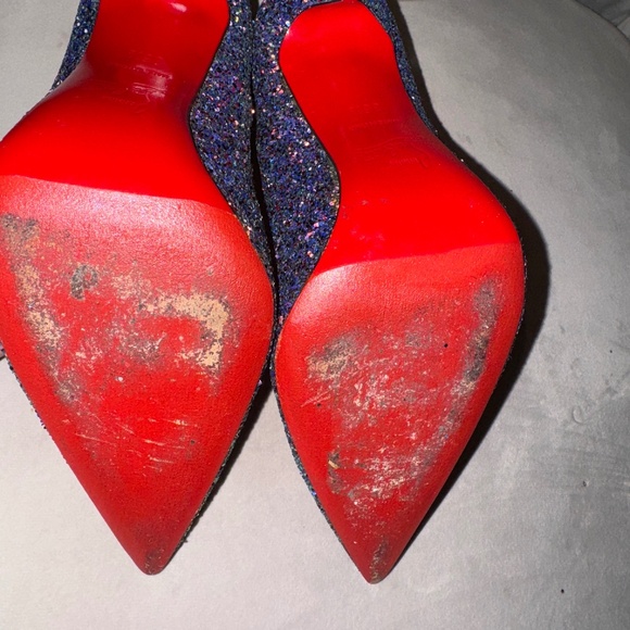 Heels - Picture 4 of 4